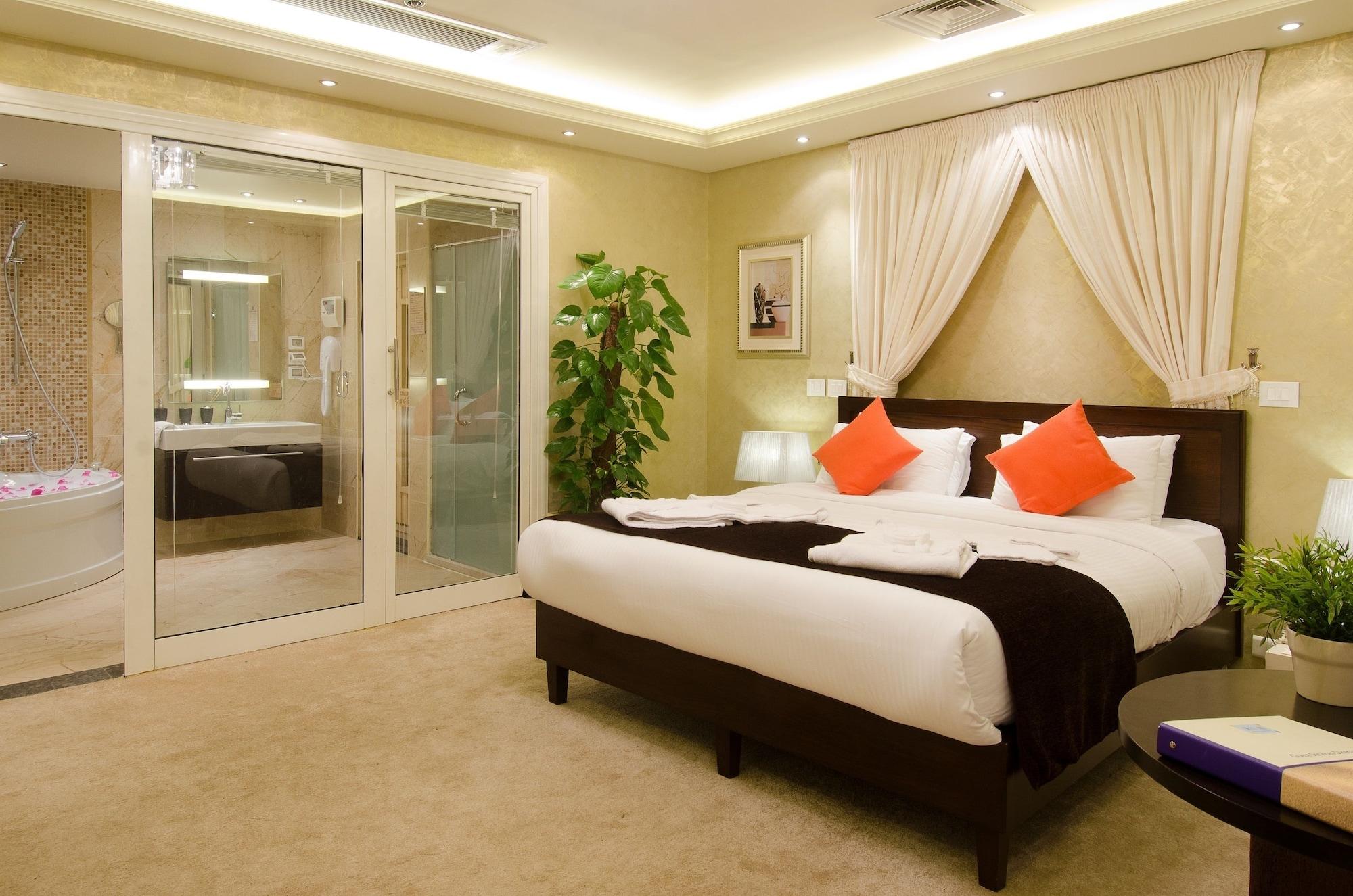 Swiss Inn Teda Hotel & Aqua Park 艾因苏赫纳 外观 照片