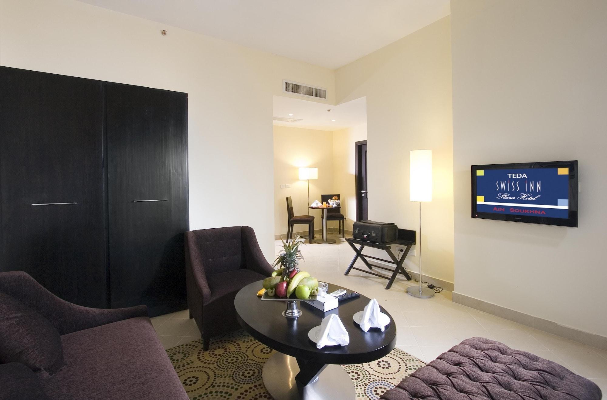 Swiss Inn Teda Hotel & Aqua Park 艾因苏赫纳 外观 照片