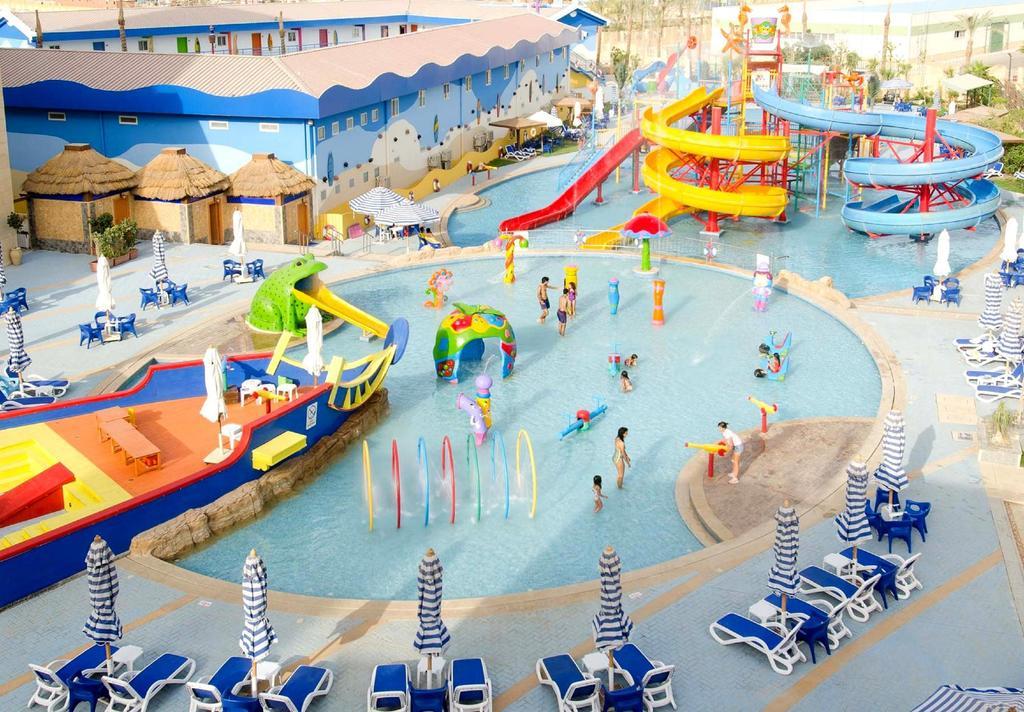 Swiss Inn Teda Hotel & Aqua Park 艾因苏赫纳 外观 照片